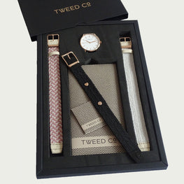 Coffret cadeau femme Tweed Co. avec montre or rose, trois bracelets interchangeables et deux charms